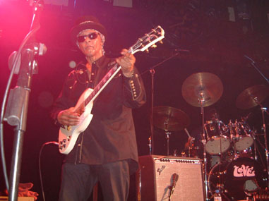 The Coal Exchange, Cardiff June 30. 2003. Photo: Mike "Dukie" Anderson